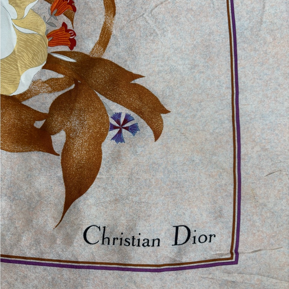 VNTG 60s/70s Christian Dior Silk Floral Scarf w Ecru Backround made in Italy - Picture 5 of 14